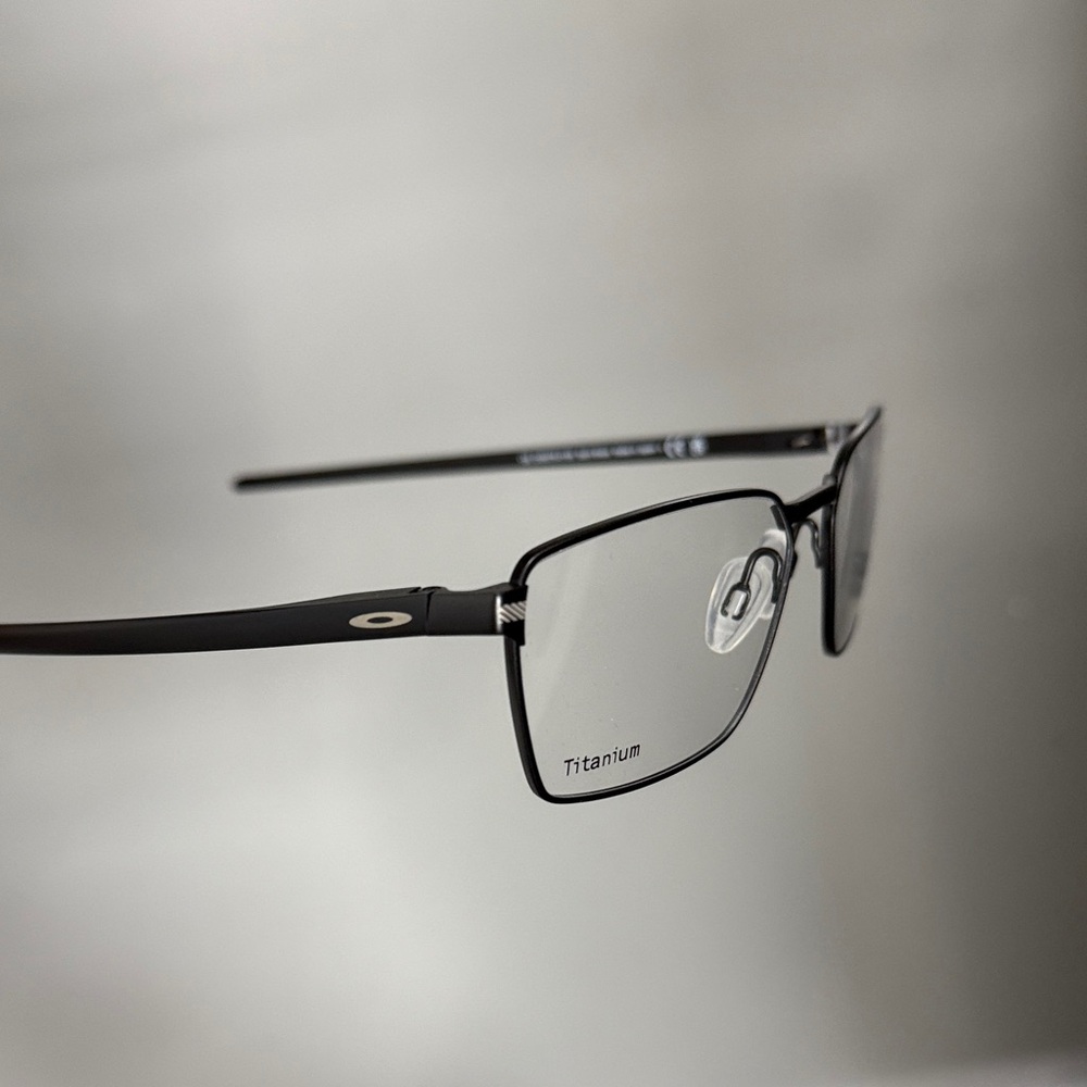 Oakley Matte Black Eyewear with Case ox5078 sway bar - Picture 4 of 4